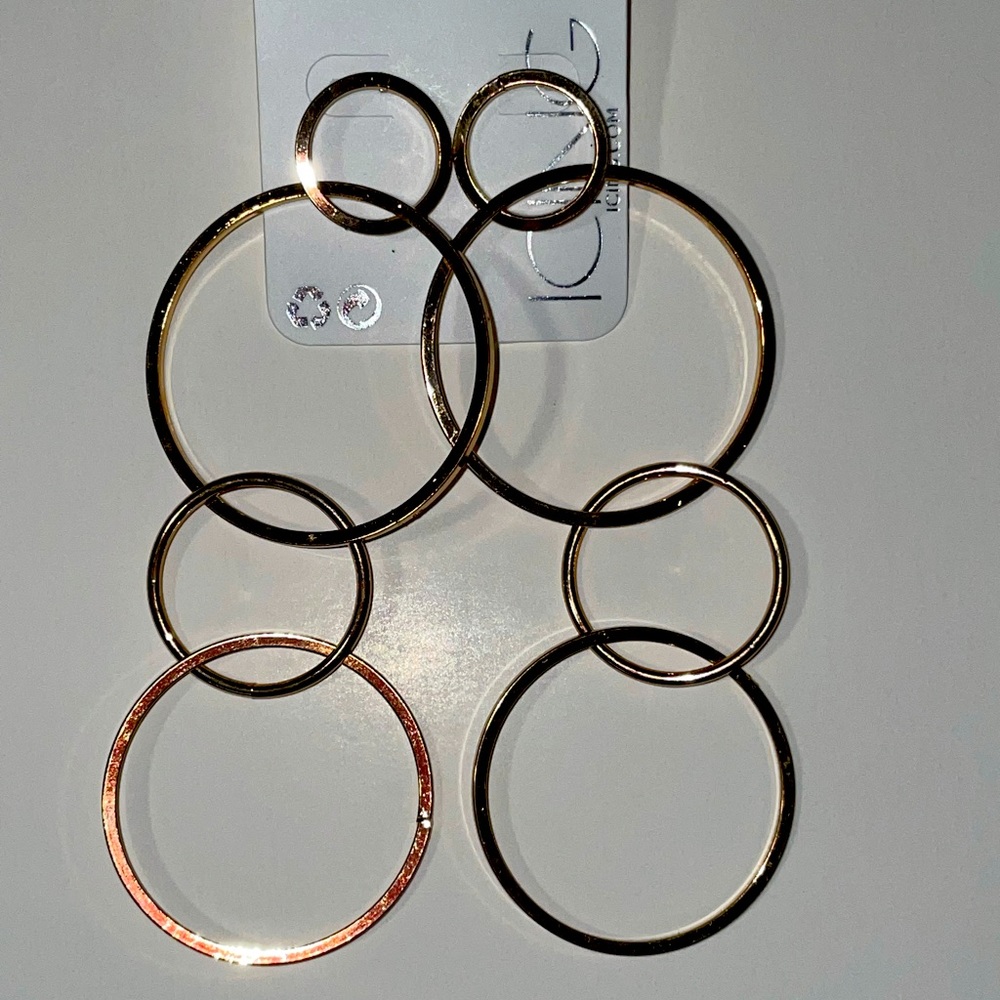Hoop chain style Earings
